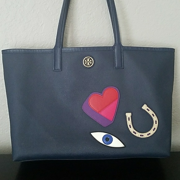 Tory Burch Handbags - Tory Burch Kerrington I Love You Tote